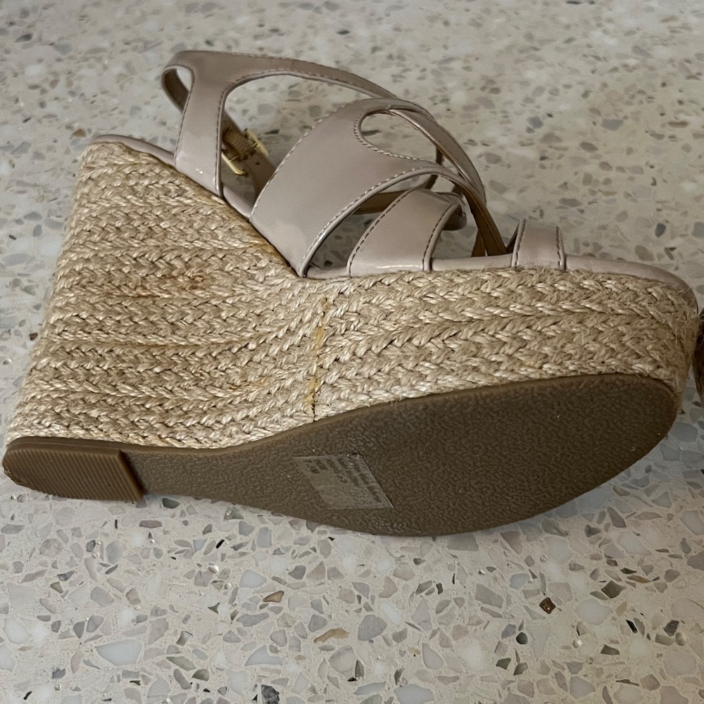 Fergalicious espadrilles 7.5 US - Picture 4 of 6